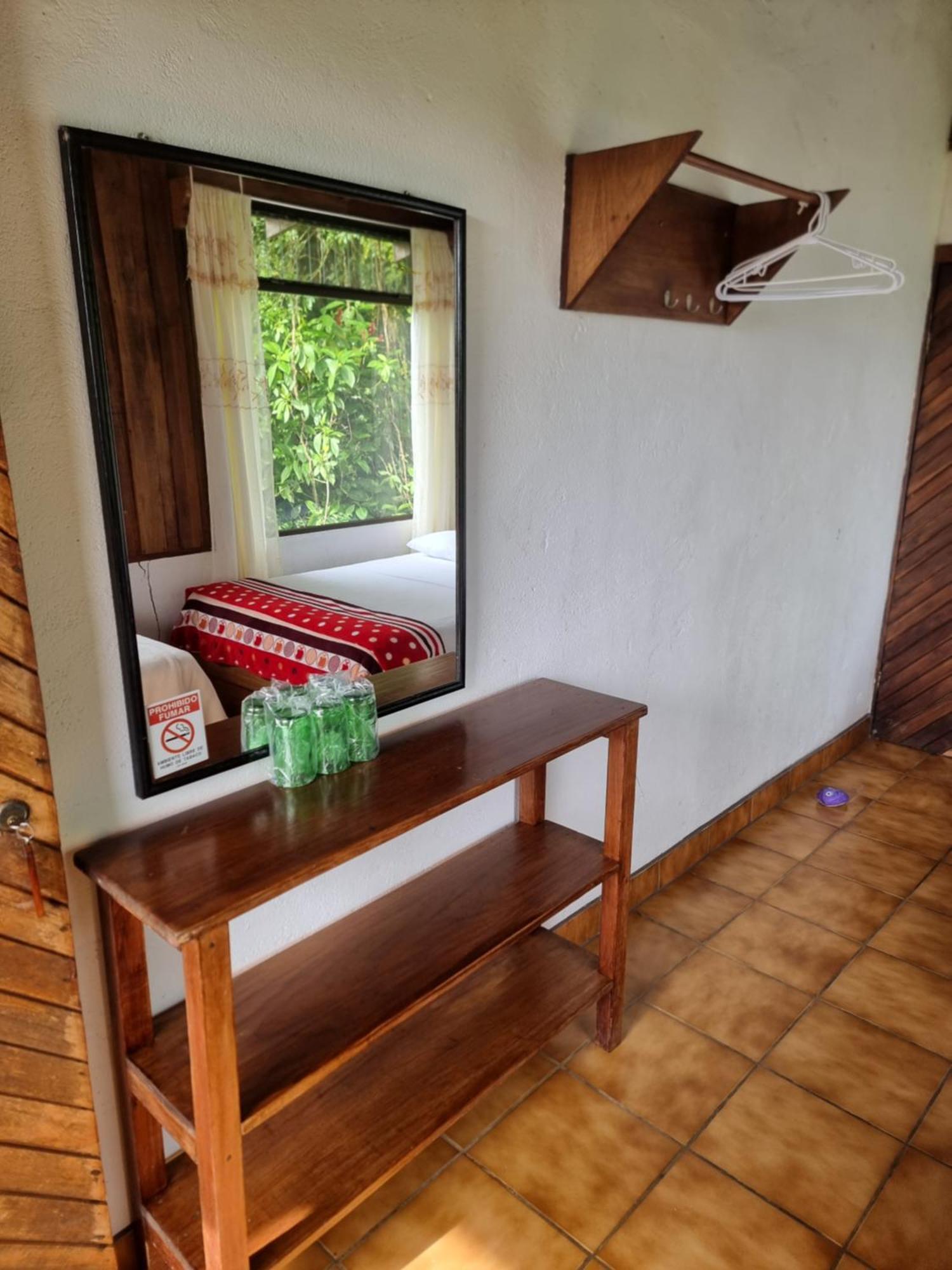 Hotel La Rana De Arenal Nuevo Arenal Buitenkant foto